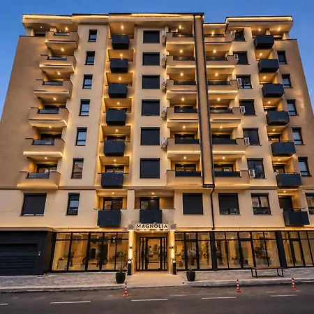 With Free Parking, Balcony & Walk To Center Апартаменты *